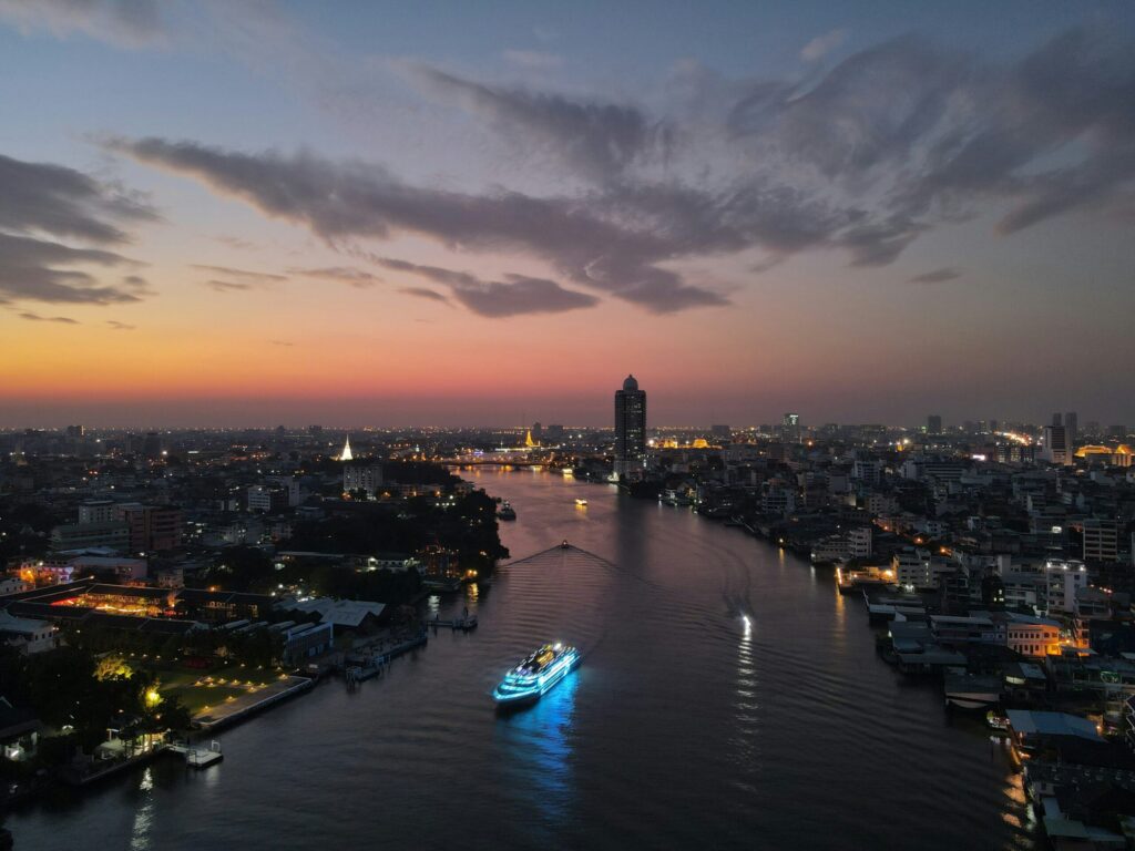 Chao Phraya River Dinner Cruise