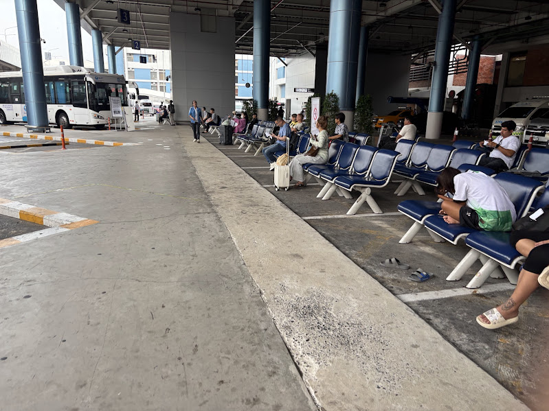 Don Mueang Airport Service Hall for bus